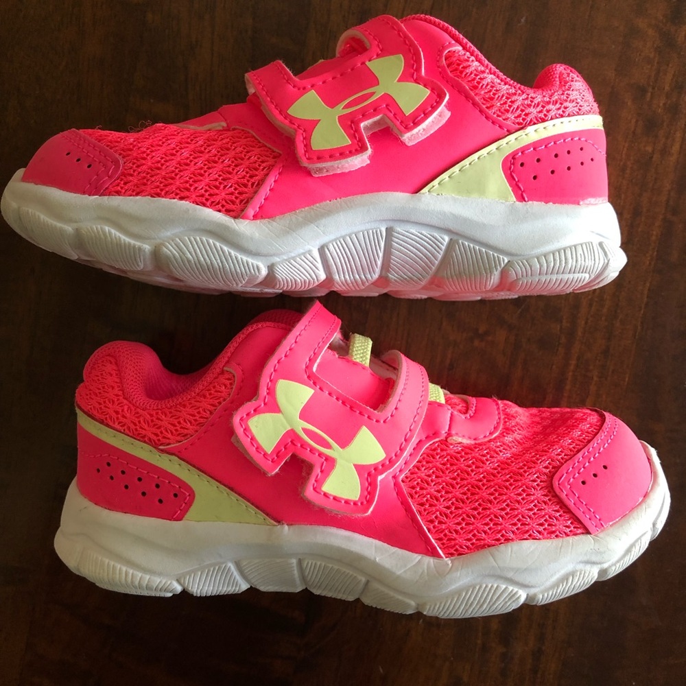 Under Armour Toddler Girl Sneakers Size 7K EUC